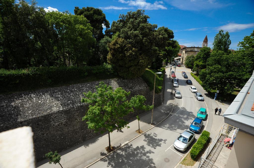 Apartamento Feel Good Penthouse With Jacuzzi Zadar Exterior foto